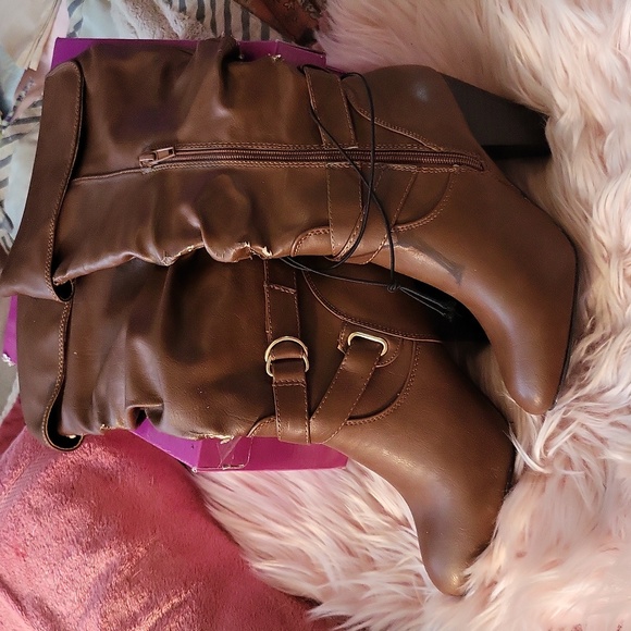 Brand New VINTAGE RAMPAGE KNEE-HI BOOTS-6.5 - Picture 1 of 6